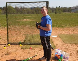 SLOWPITCH SOFTBALL